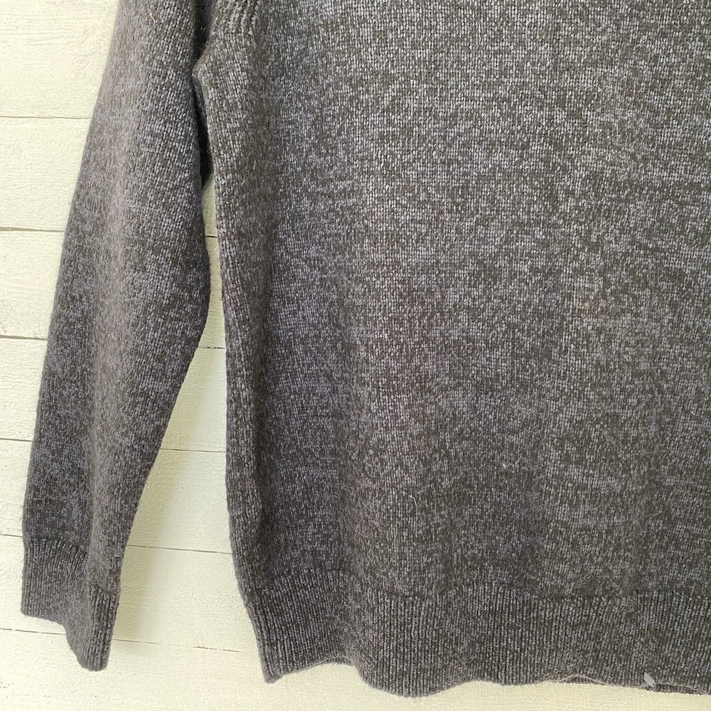 Banana Republic Mens Sweater Large Long Sleeve Solid Blue Pullover Wool Blend‎